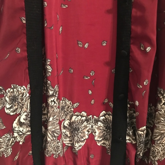 Darling button down sweater - Picture 3 of 3